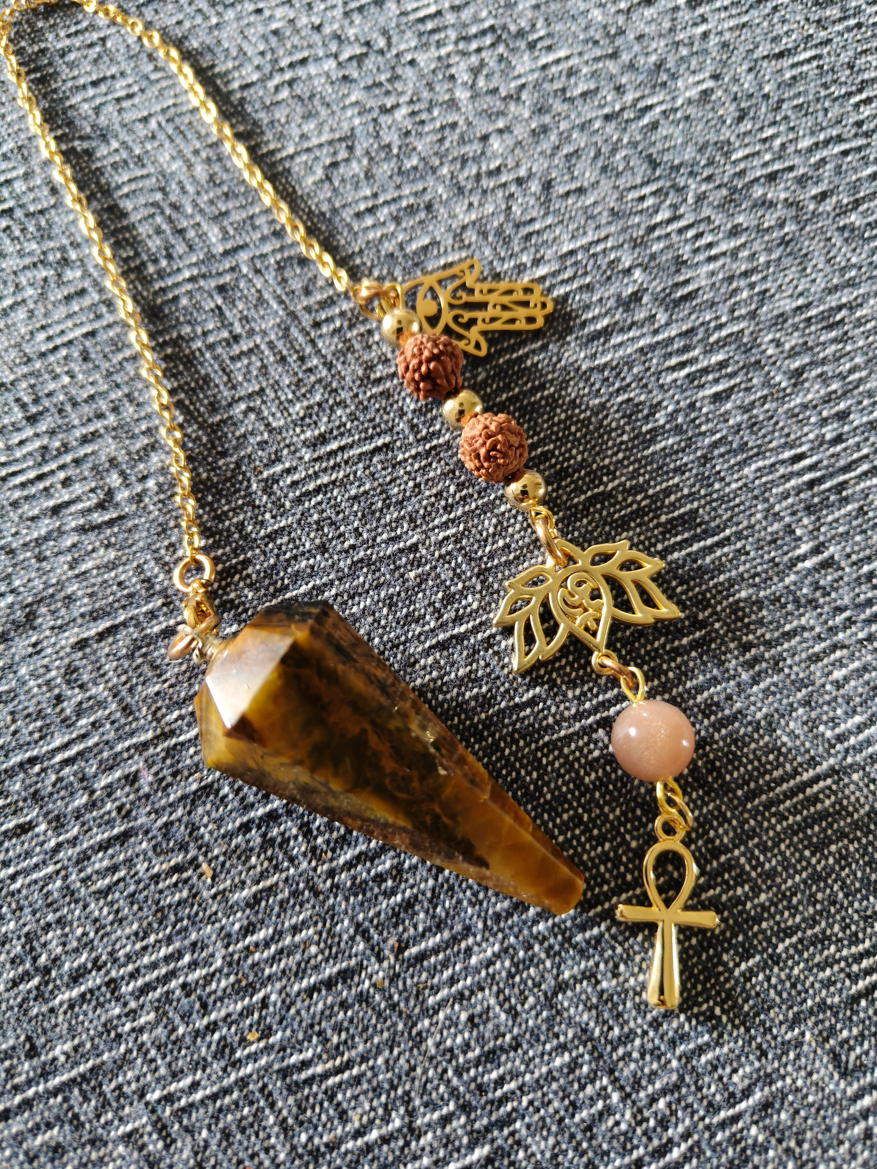 Tigers eye Pendúll - Courage & Motivation