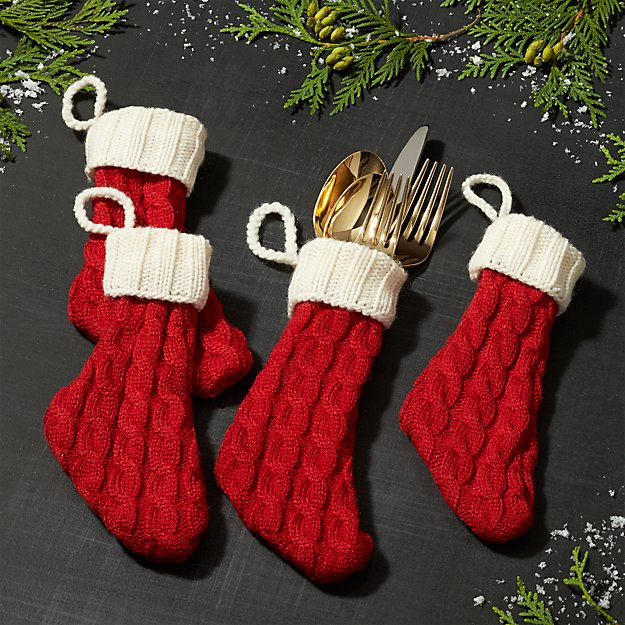 Menaje navideño en color rojo y dorado