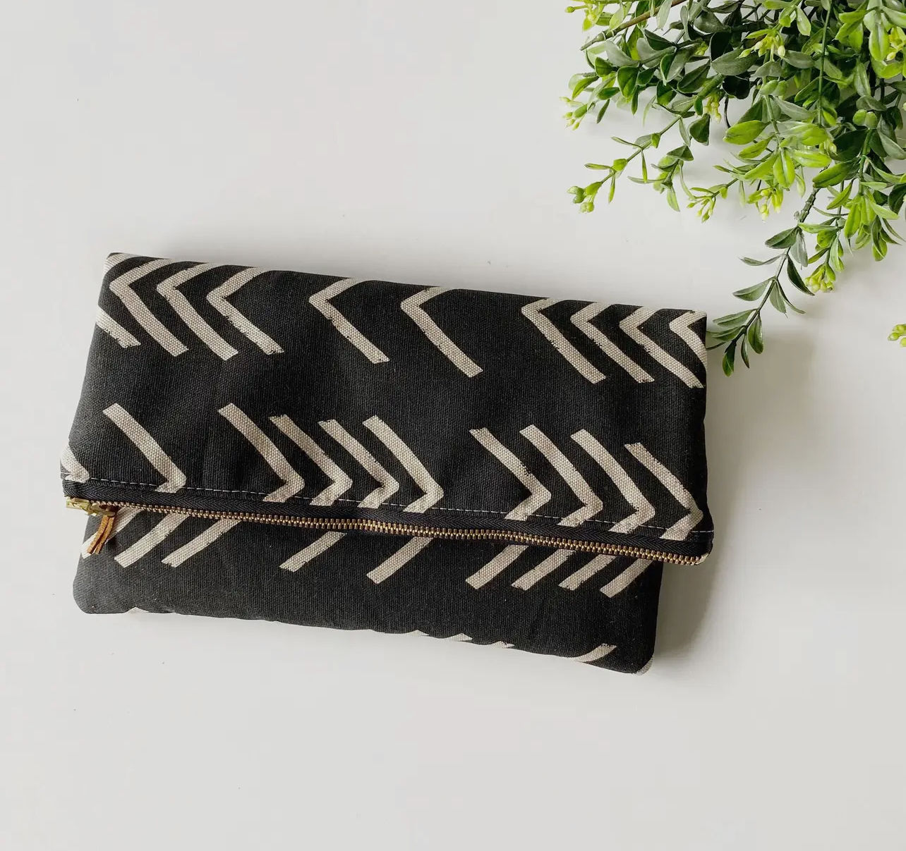 Clutch Black & Cream