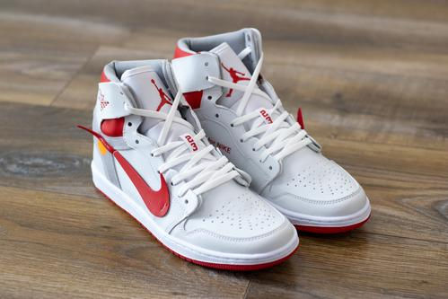 Miniatura: Tenis Jordan 85 Blanco Ferrari