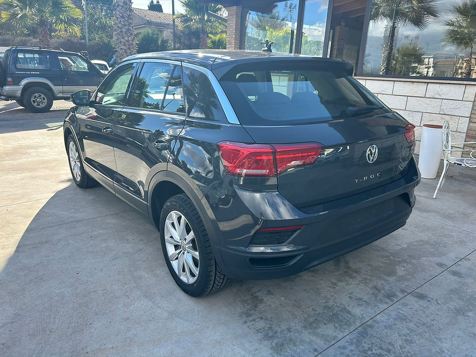 Thumbnail: VOLKSWAGEN T-ROC 1.6 TDI BlueMotion Technology