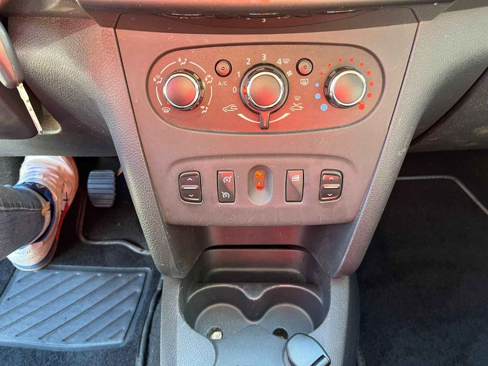 Miniatura: DACIA SANDERO Stepway 1.5 dCi 8V 90CV