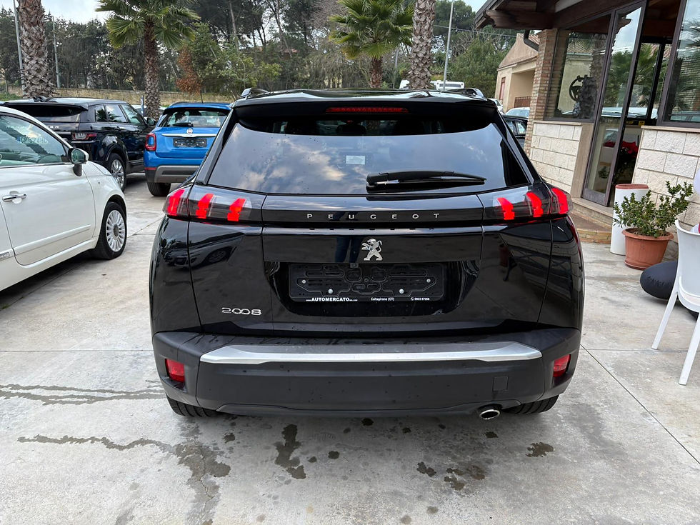 Miniatura: PEUGEOT 2008 BlueHDi 110CV S&S Allure