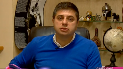 "ადამიანი,რომელსაც საკუთარი ბიძის გაწირვა ასე იოლად შეუძლია, მინიმუმ არასანდო და მიუღებელია&quo