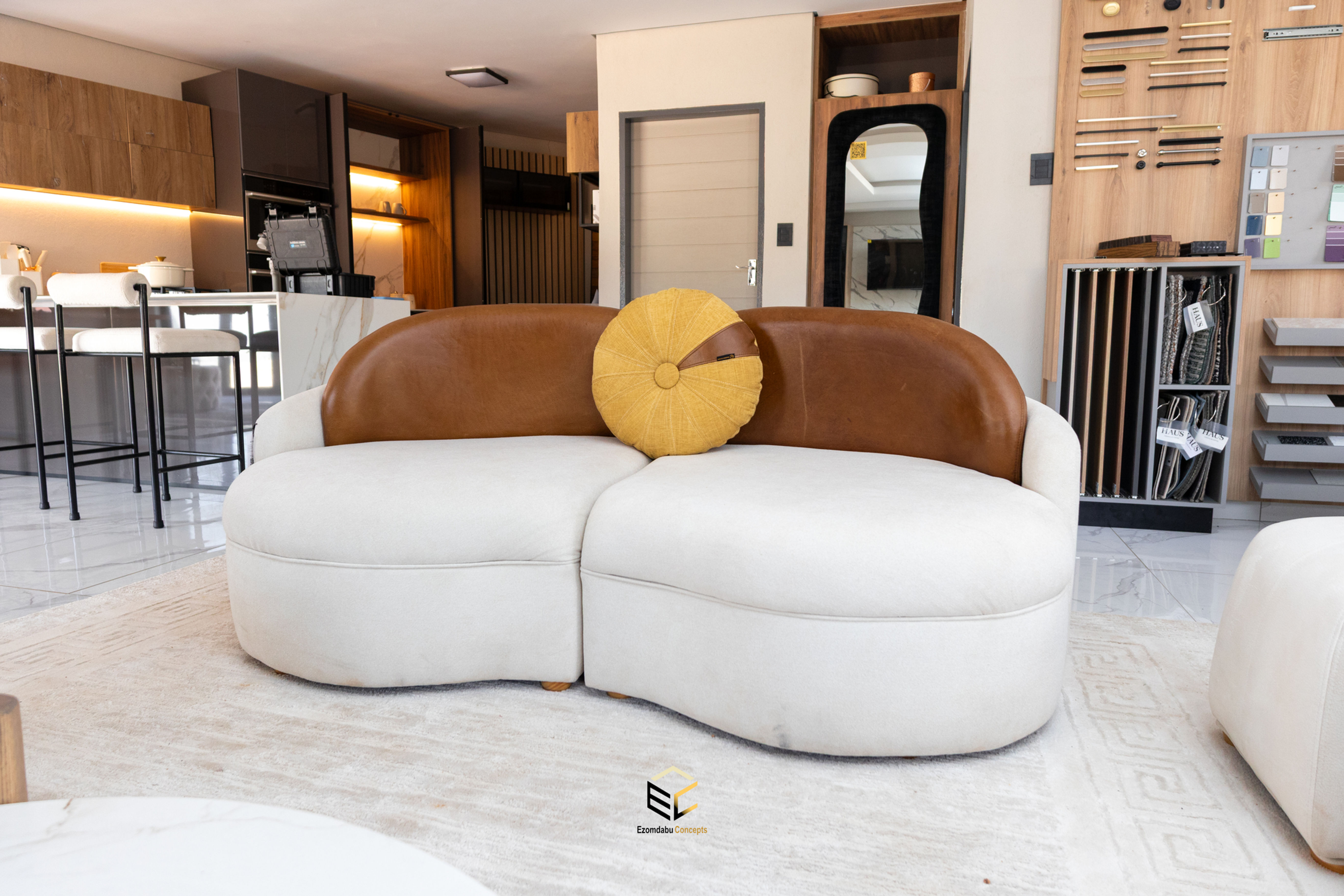 Curve'Leo 2 Seater Couch