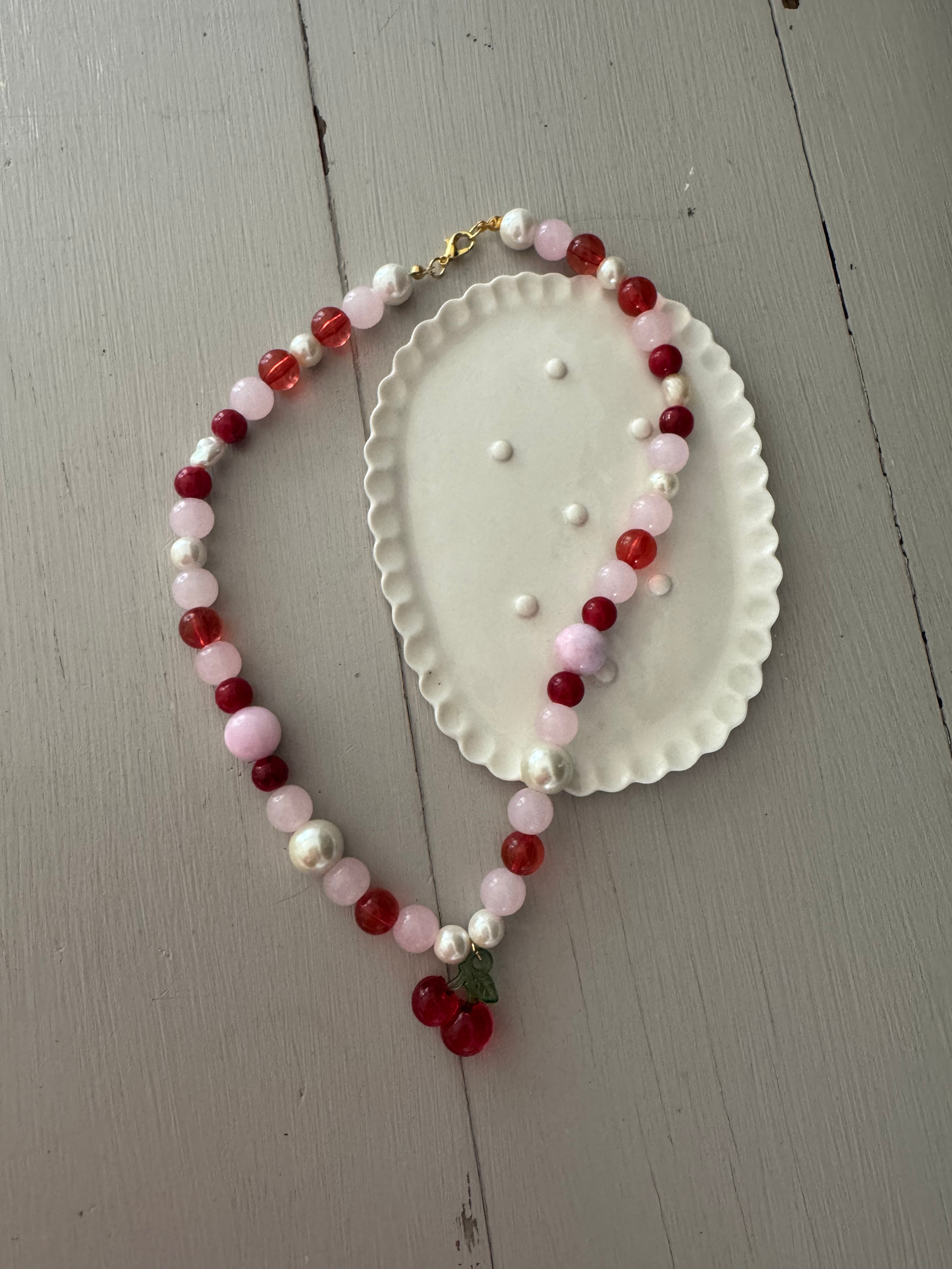 Cherry fields necklace 