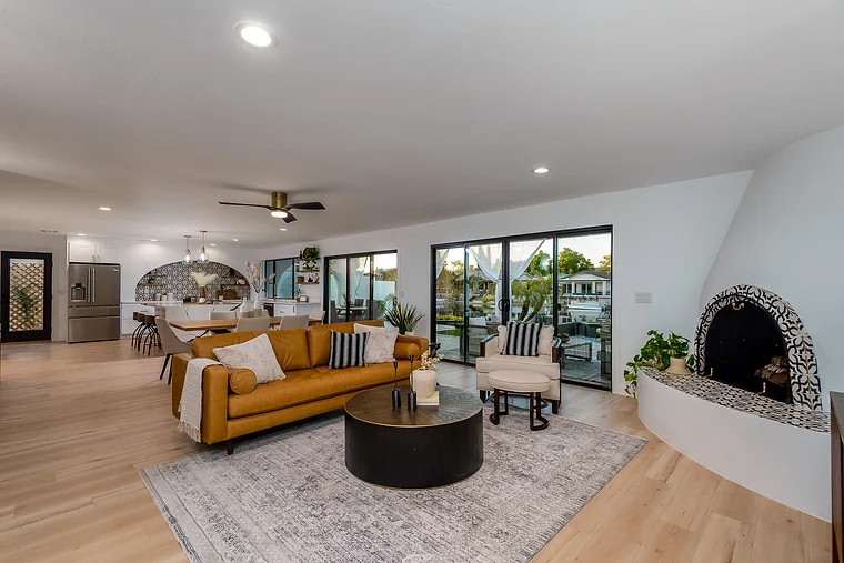 FOTOSTAGING, floorplans, Professional photography, virtual tours, virtual staging, Professional headshots, Portraits, Commercial Photography, Architectural Photography, Builders Photography, Designers Photography, Commercial Photography, Airbnb Photography, VRBO Photography, Professional photography for Airbnb