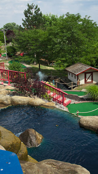 Miniature Golf | Big Swing Golf