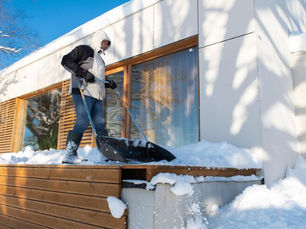 Winter Window Cleaning Tips for Dublin Homeowners