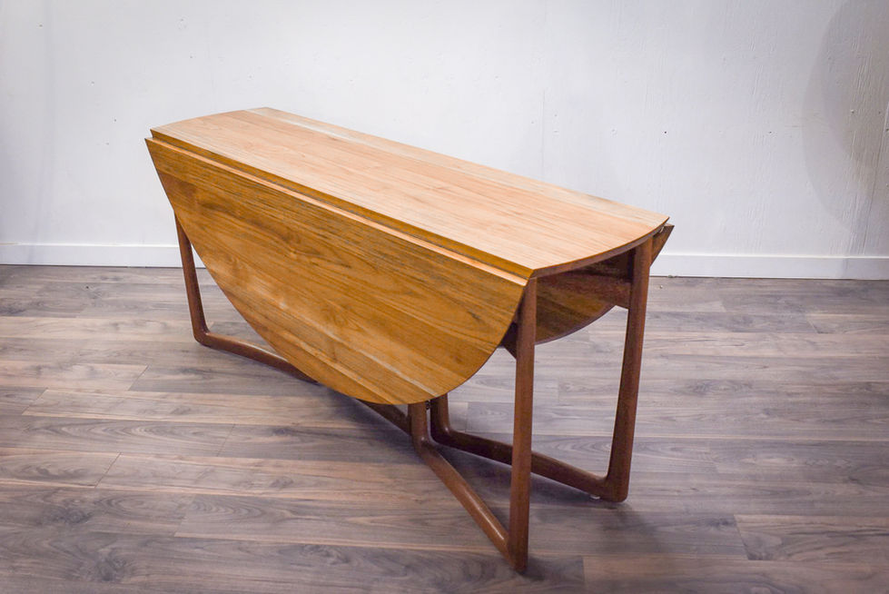 Dick's_Furniture_Upholstery_Reupholstery_Commercial_Upholstery_Residential_Furniture_Repair_Refinishing_Booths_Custom_Furniture-12