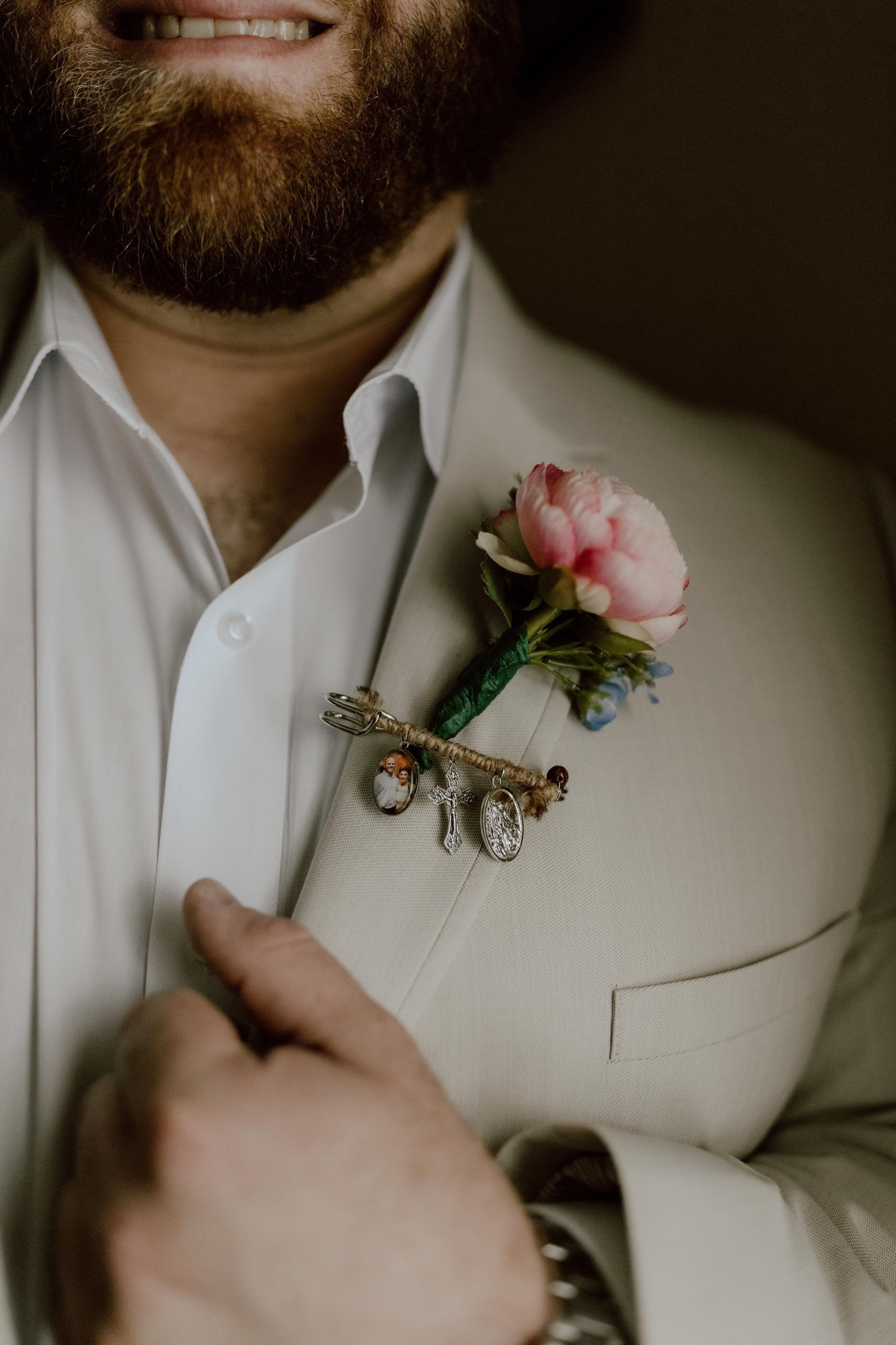 Twine Wrapped Customizable Pin