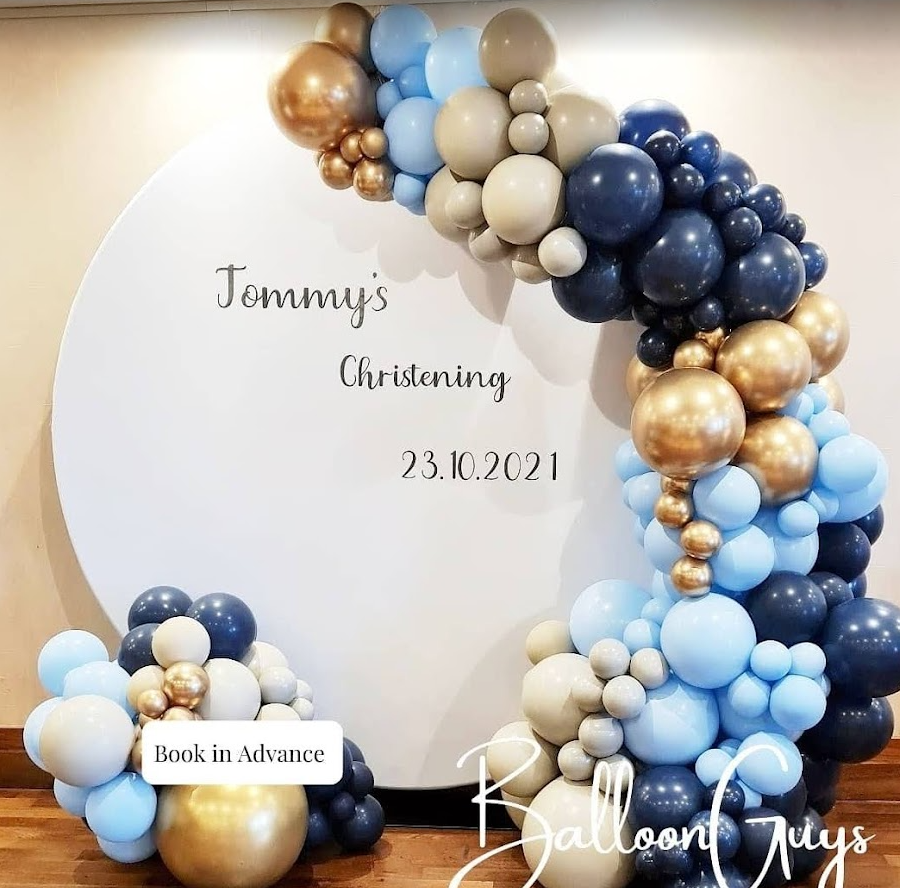 LIGHT BLUE NAVY AND GOLD BACKDROP AND BALLOONS