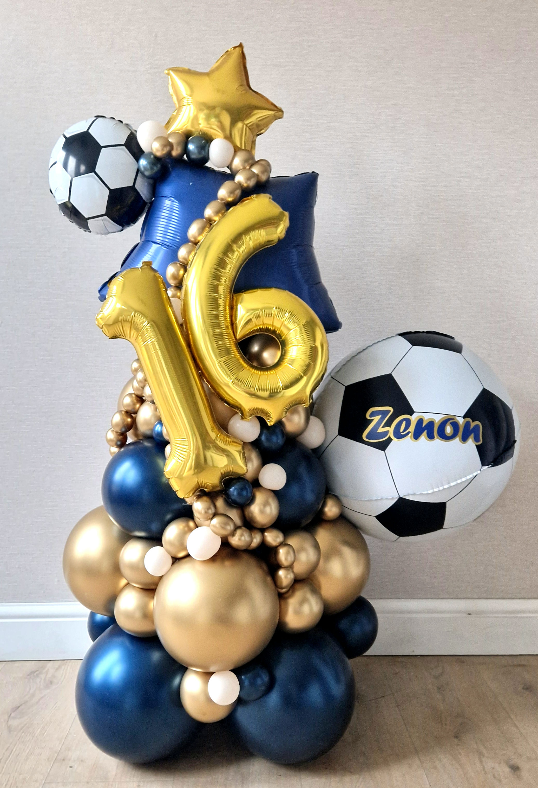 bespoke football balloons 
