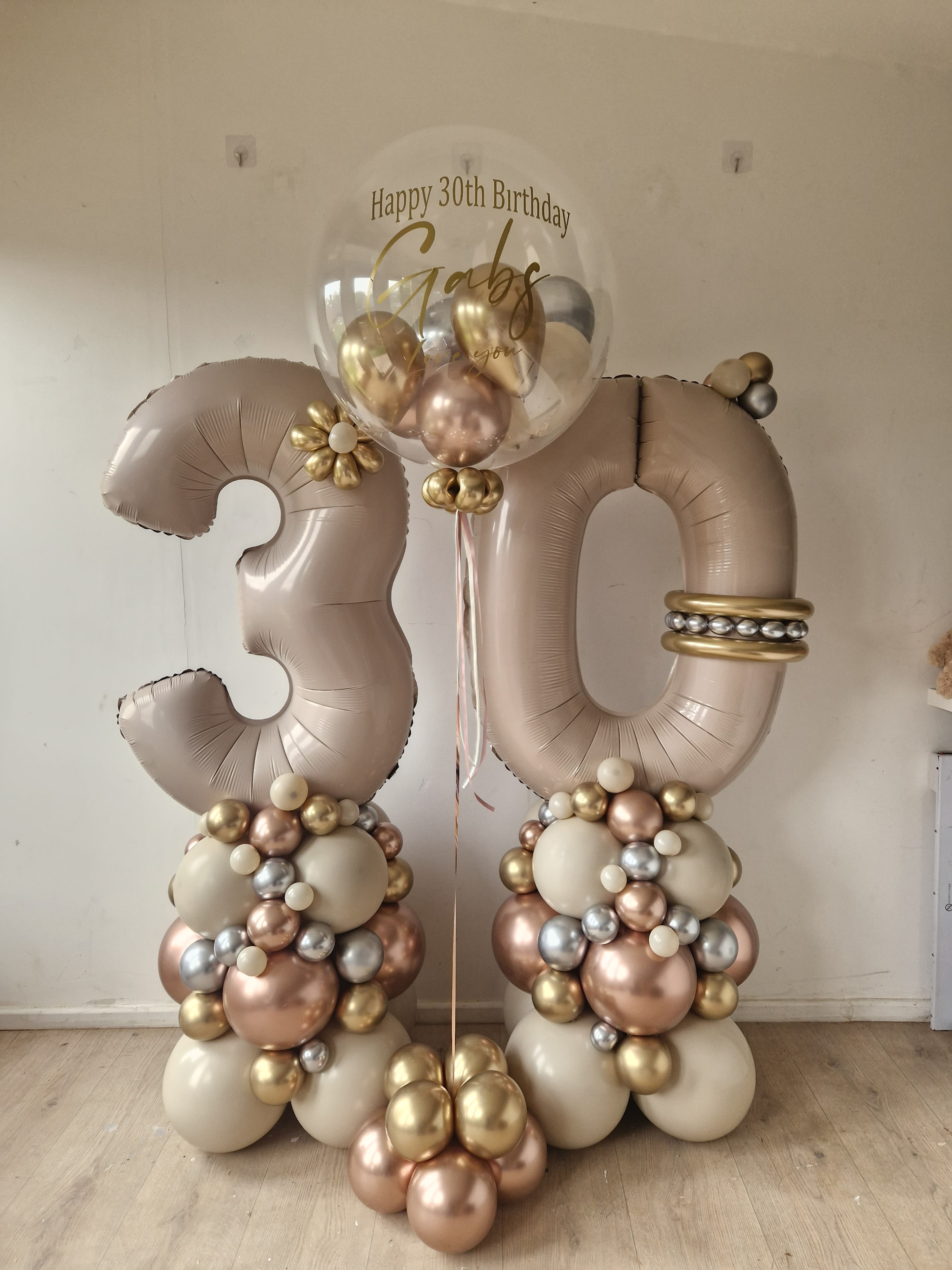 30th balloon and bubble