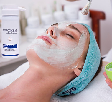 beauty mask_edited.jpg