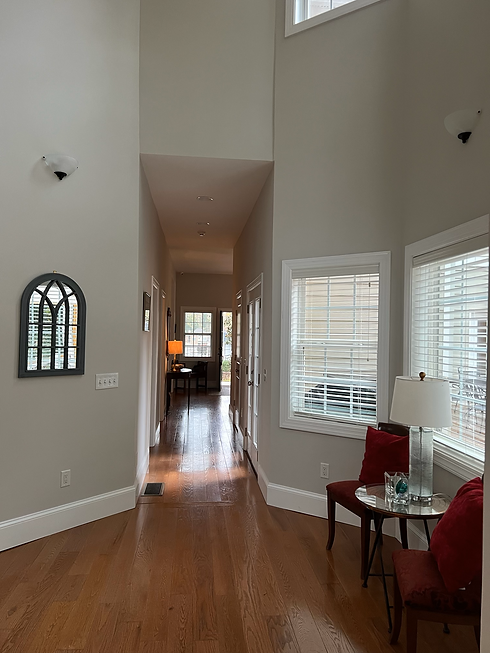 6 hallway from lr to front door.png