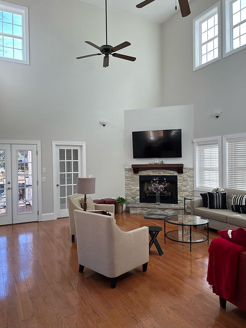 Living room 5.jpg
