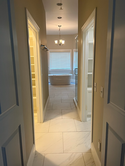 6 bath tub hall.png