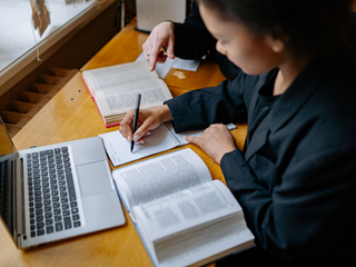 Effective note-taking: How to master the skill fast
