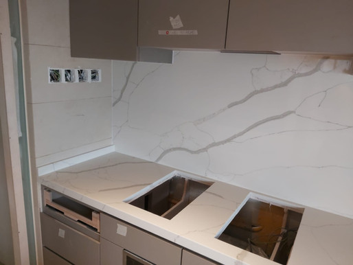 Quartz Countertops : SQuartz - Calacatta Classic