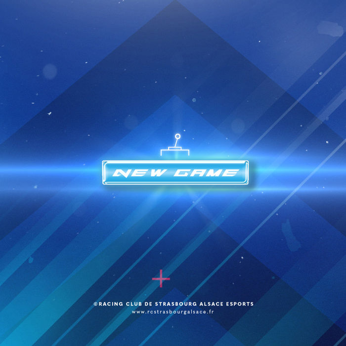 Bouton 'NEW GAME' lumineux sur fond bleu numérique, thème esports.