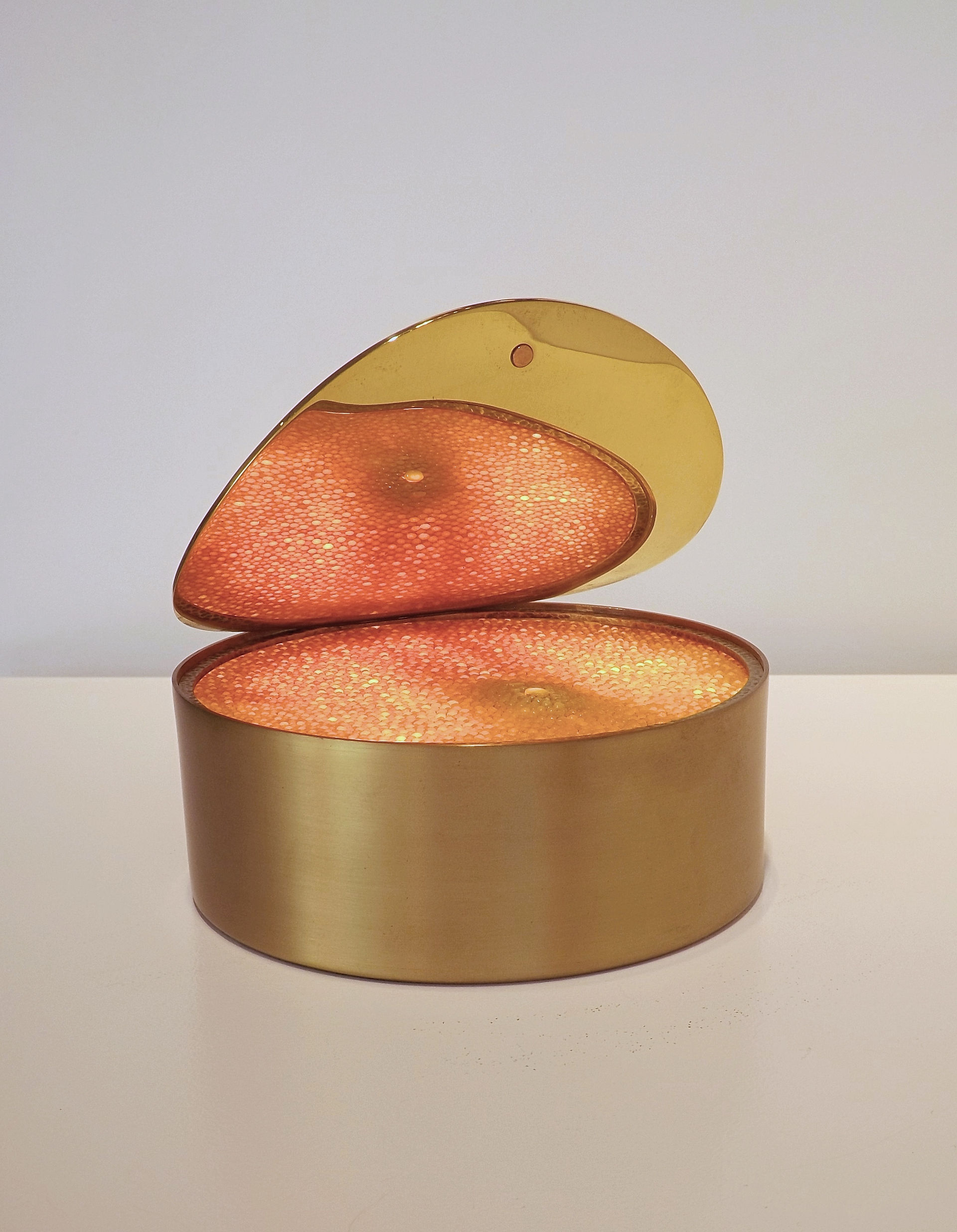 Yannick Szekany - Tin Can Lamp