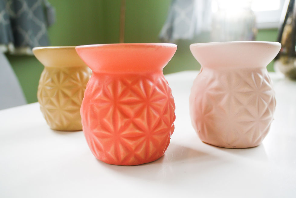 Thumbnail: Mini Pineapple Matte Finished Wax / Oil Burner