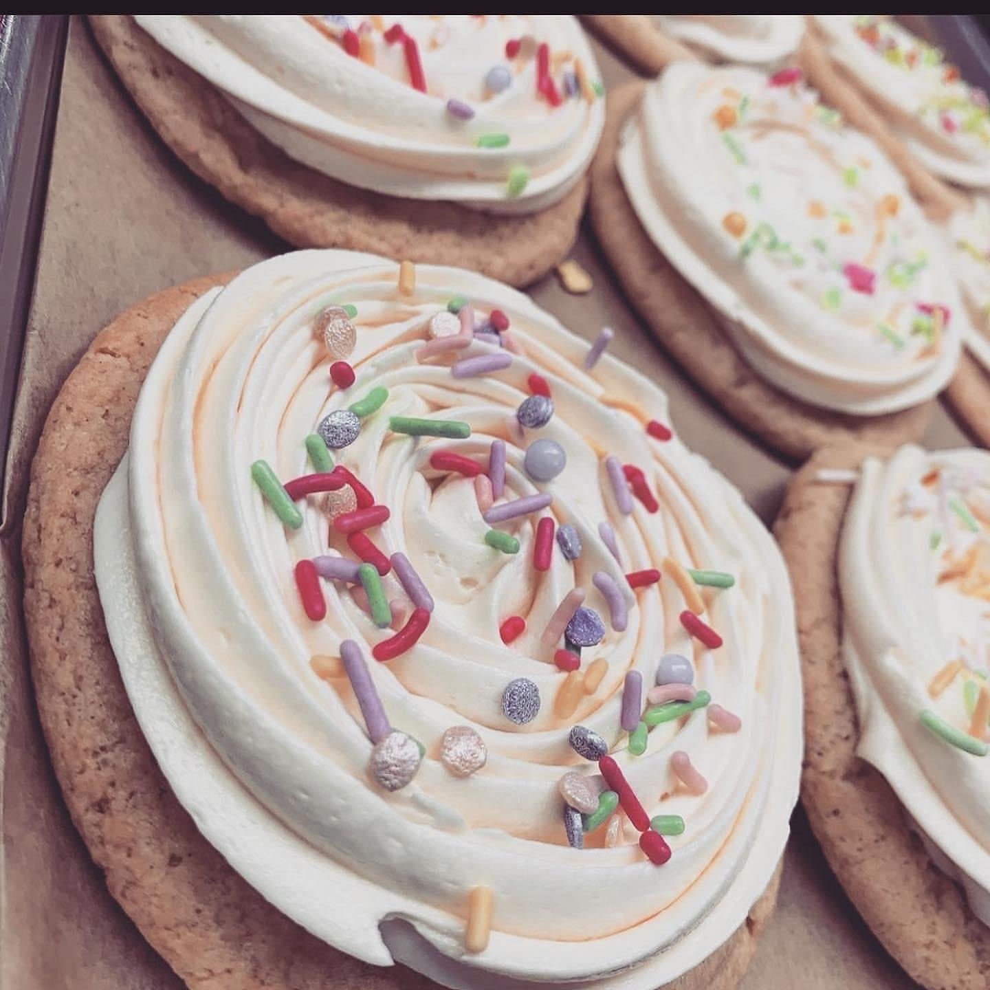 Assorted iced Easter cookies (3)