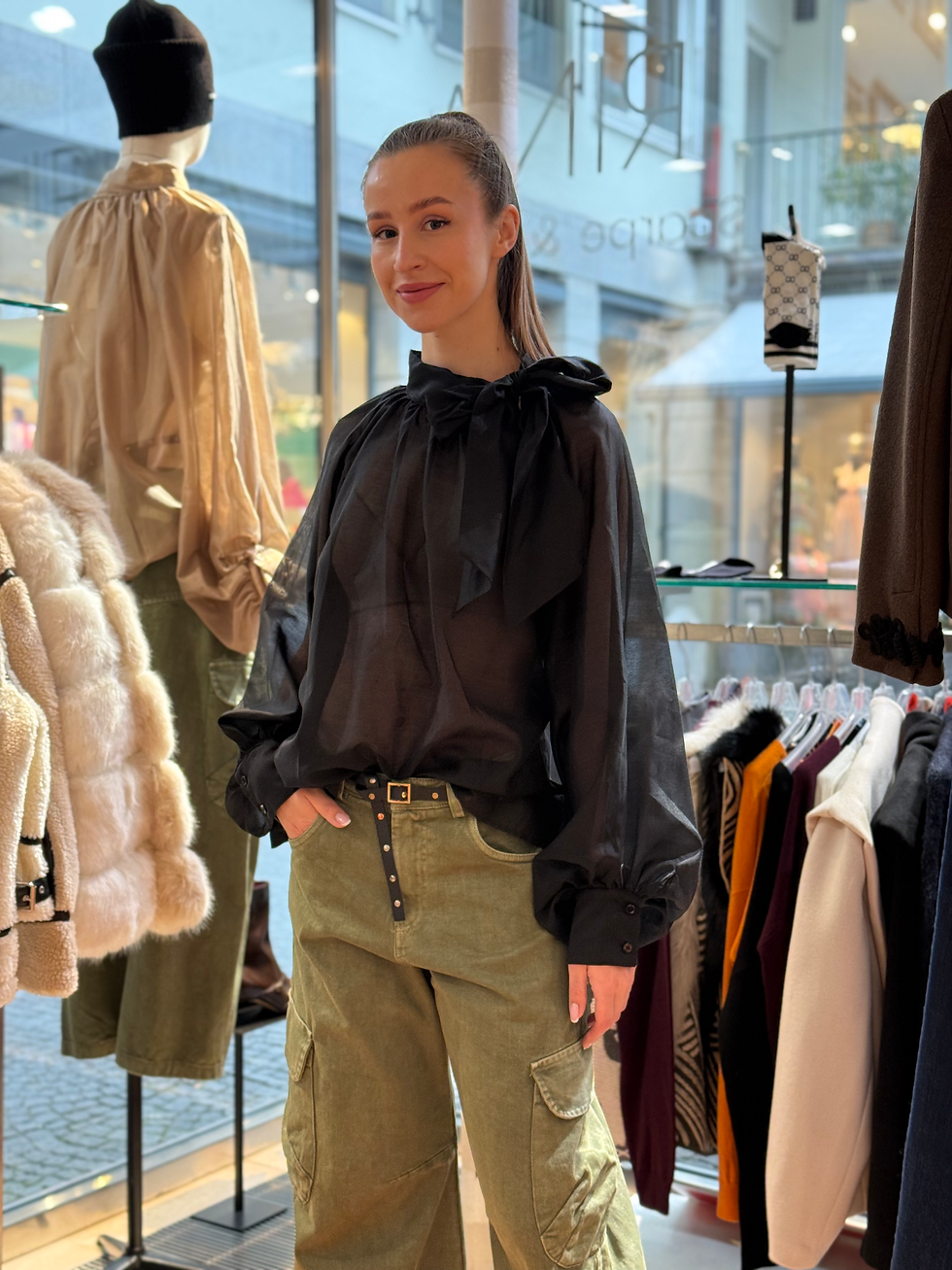 Miniaturbild: VICOLO - Bluse mit seitlicher Schleife schwarz