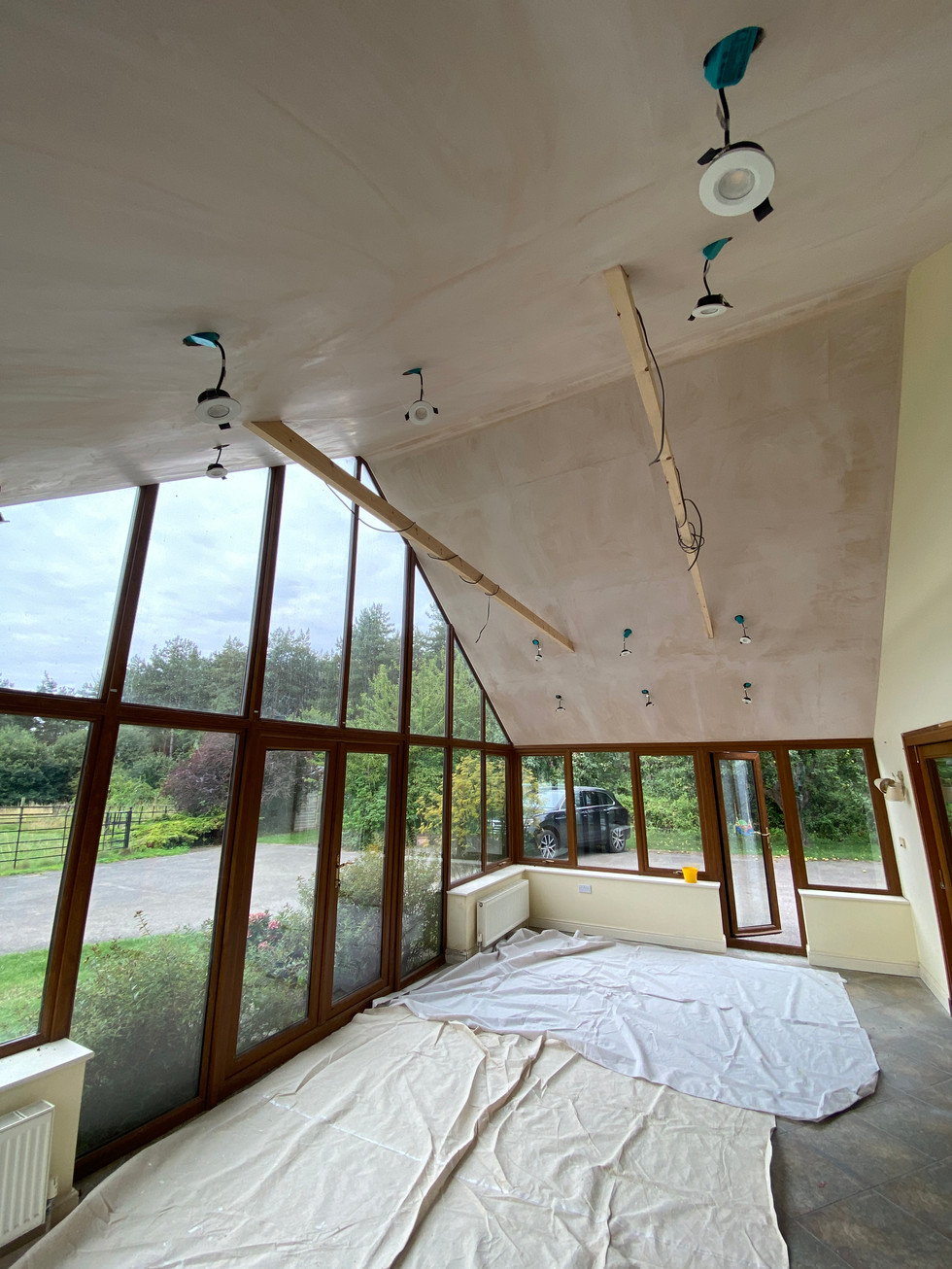 kitchen cabinet spray painting service UK UPVC frame spray painting near me UK fence and garden spray painting