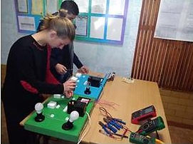 Гурток від Анода до Катода.jpg