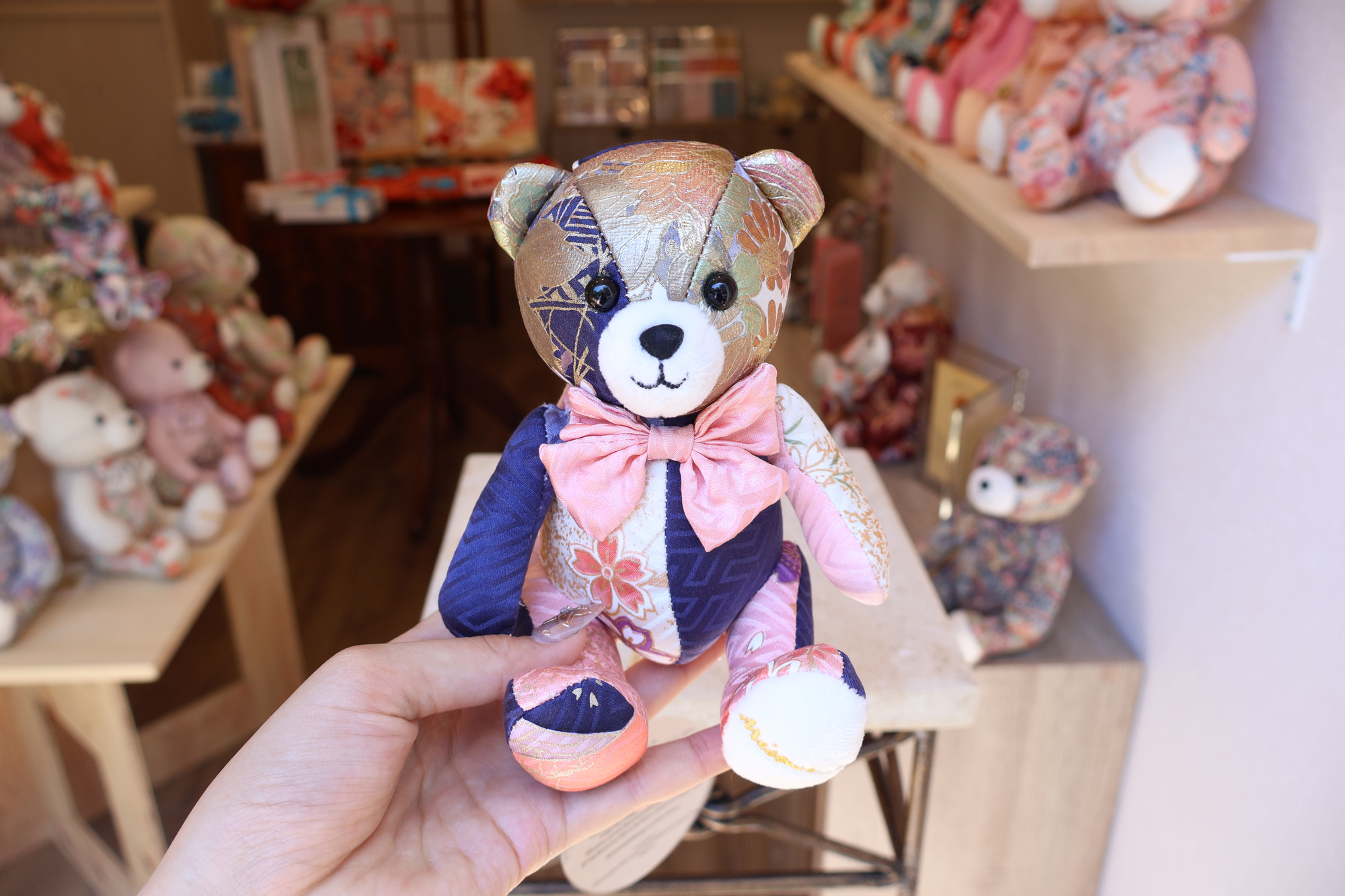 131 SAKURA Furisode Kimono Bear (small)