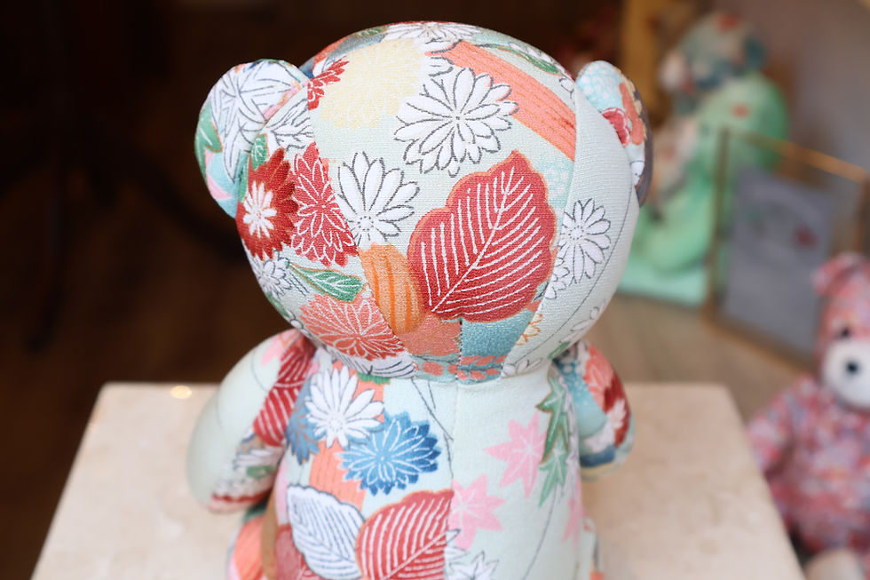 Thumbnail: 260 KIKU Kimono Bear (middle)