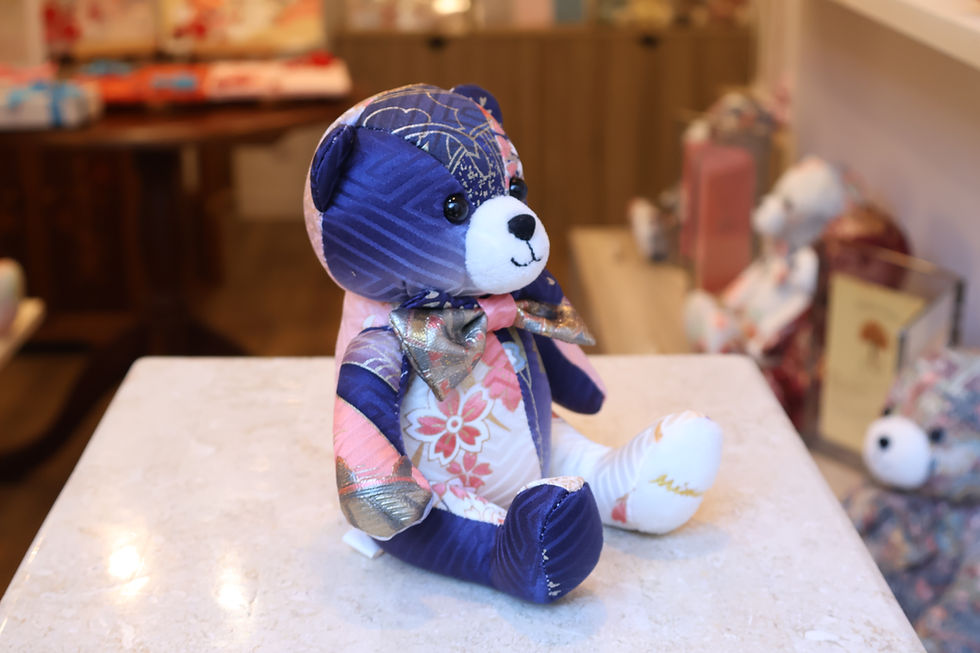Thumbnail: 136 SAKURA Furisode Kimono Bear (small)