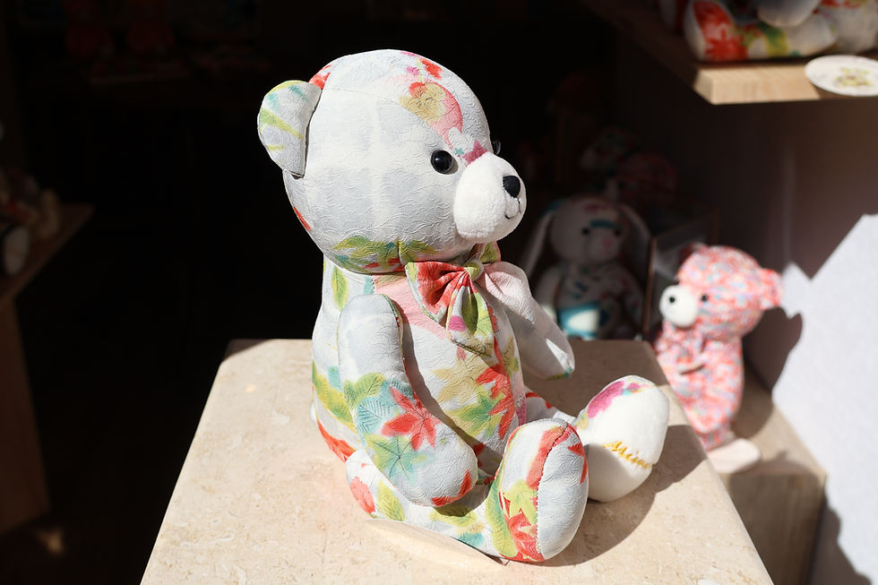 Thumbnail: 283 MOMIJI Kimono Bear (middle)