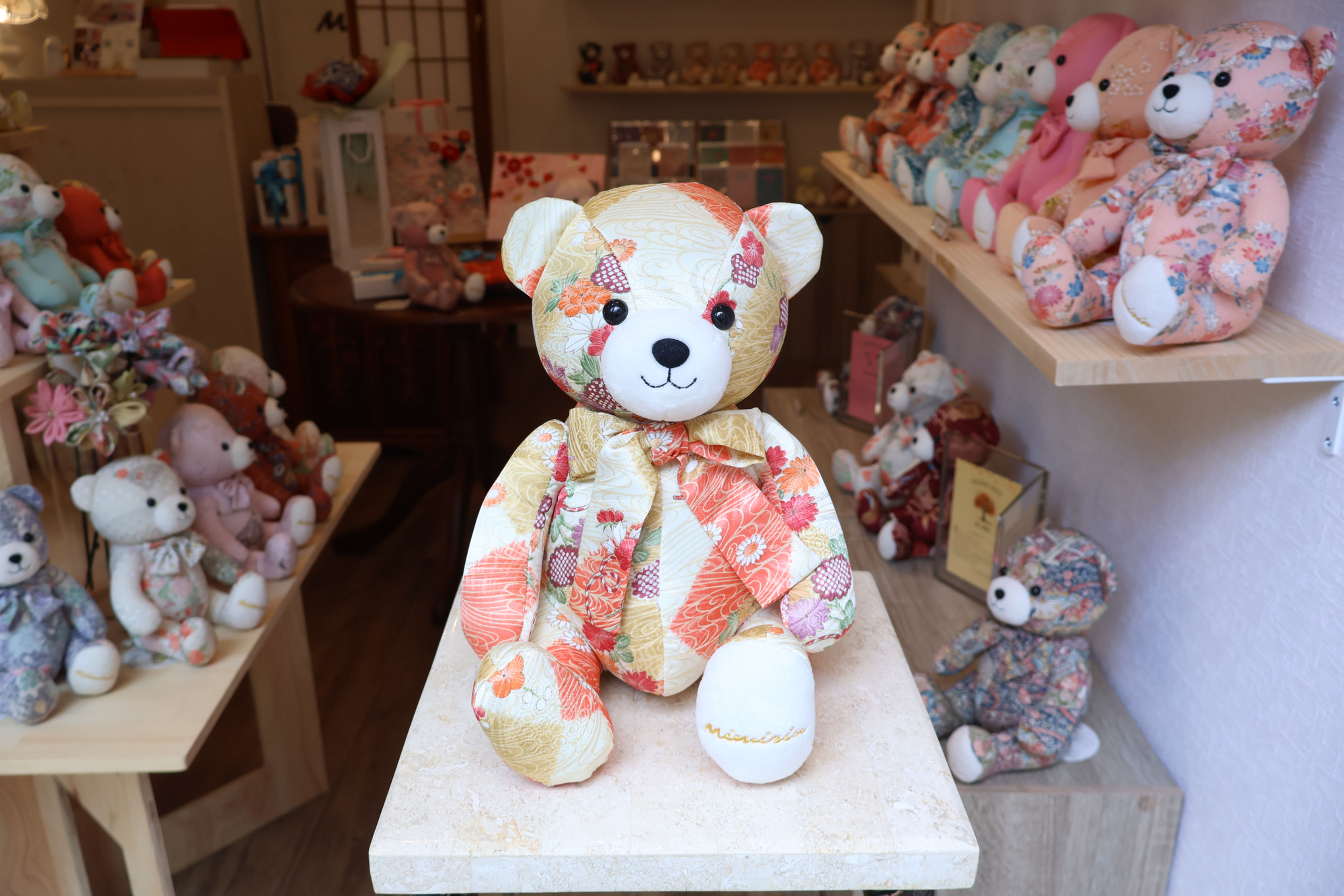 179 RYUSUI Kimono Bear (Large)