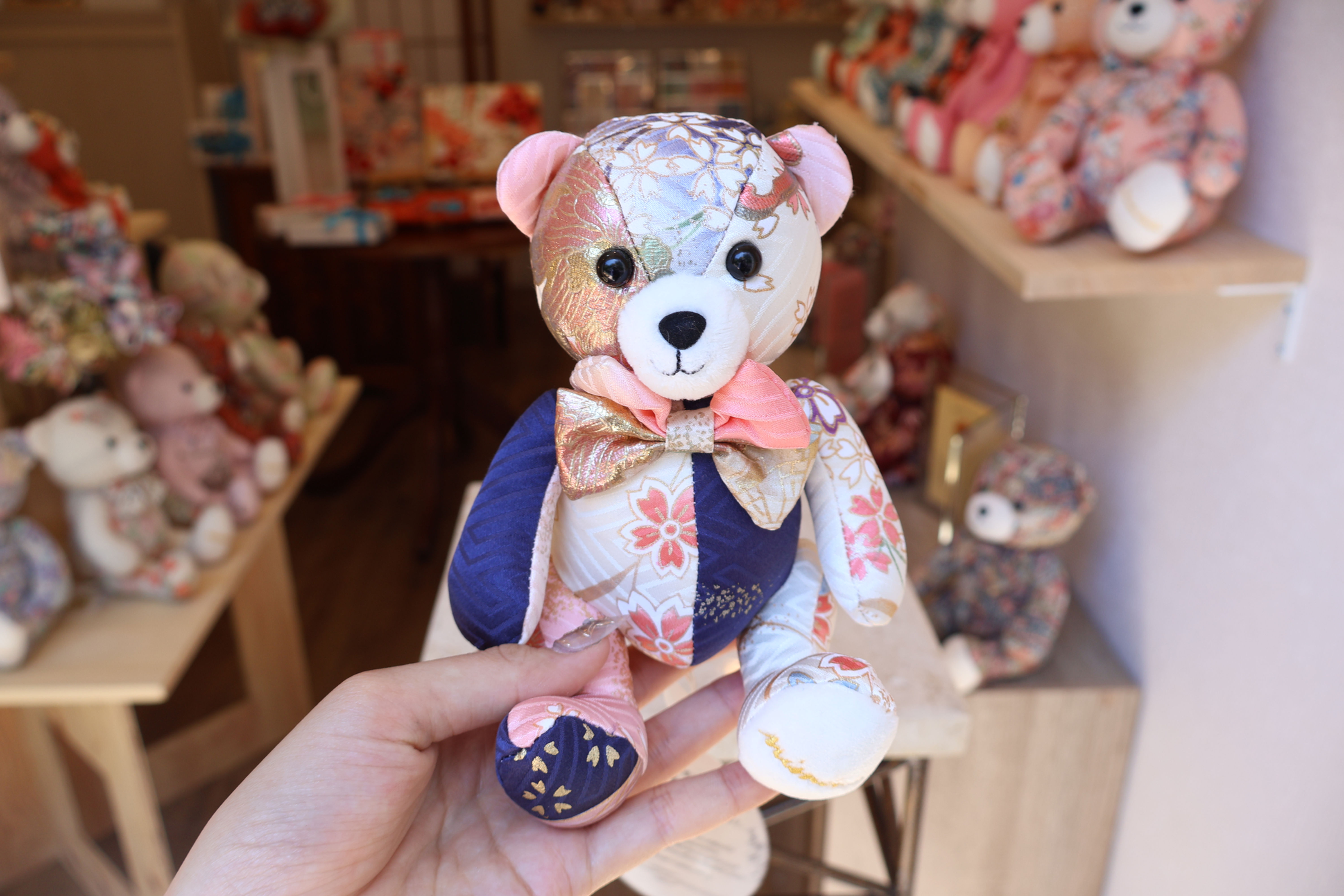 130 SAKURA Furisode Kimono Bear (small)