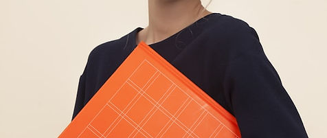 photo-1544717305-2782549b5136.jfif