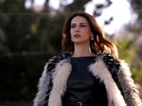 DEVİRIM ÖZKAN IS THE MOMENT… AND YERALTI KNOWS IT