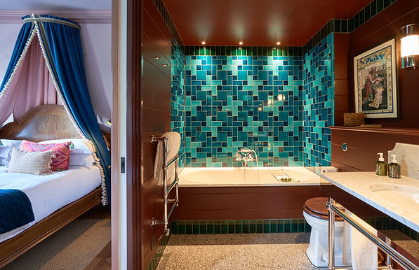 Studio-Suite-Garrick2.jpg