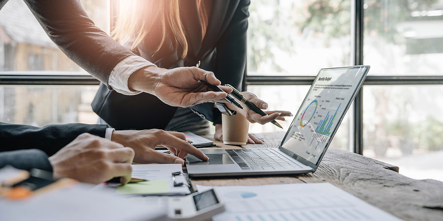 asian-business-adviser-meeting-analyze-discuss-situation-financial-report-meeting-roominve