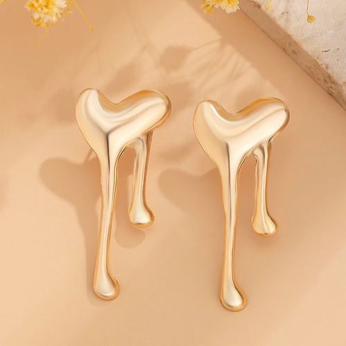 Thumbnail: Muna tear drop earrings