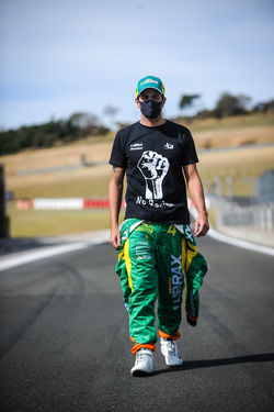 StockCar2020_DudaBairros_Testes_043403