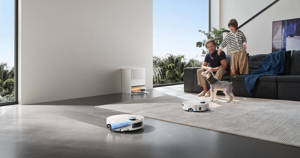 Innovations in your yard, perfect cleanliness at home: TECHZONA.LT Wire-Free robotic mowers and smar