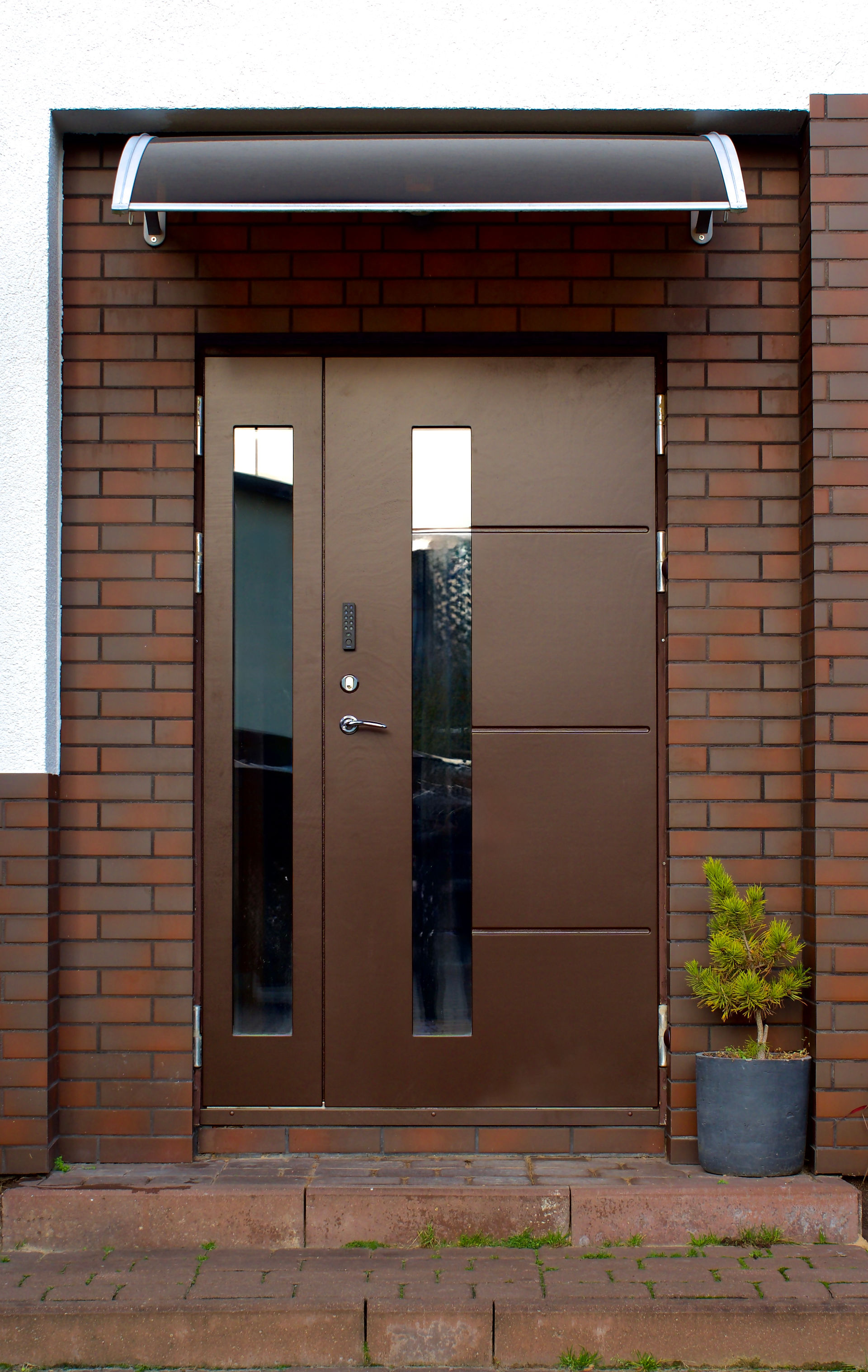 SKYDAS: from bulletproof doors to a home bunker. Hear more at our stand!