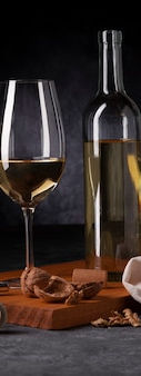 botella-vino-copa-abridor_23-2148261646.jpg_size=338&ext=jpg.jpg
