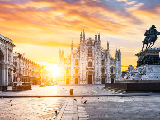 Piazza del Duomo by sunrise