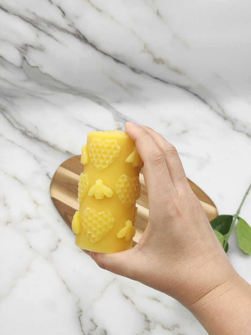 Miniature : Bee Hearts beeswax candle