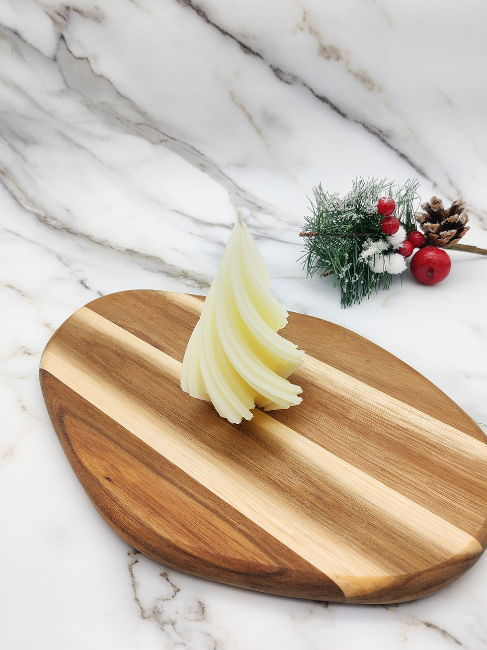 Miniature : Swirl tree beeswax candle - white