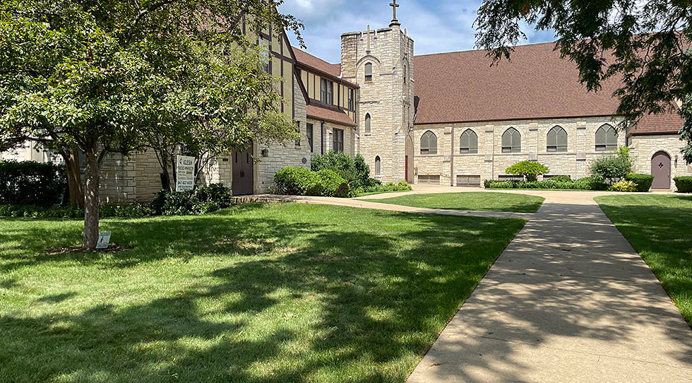 Lawn from Prairie Ave 980x551x72.jpg